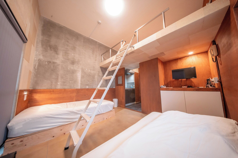 Bedroom 2, Plus One Fujisaki, Fukuoka