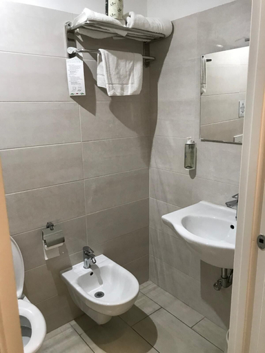 Bathroom 3, Hotel 26, Milano