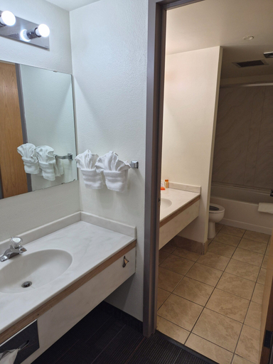 Bathroom 3, Alex Hotel & Suites Anchorage Airport, Anchorage