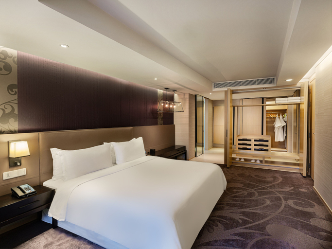 Bedroom 3, Paradox Bangkok Sukhumvit, Wattana