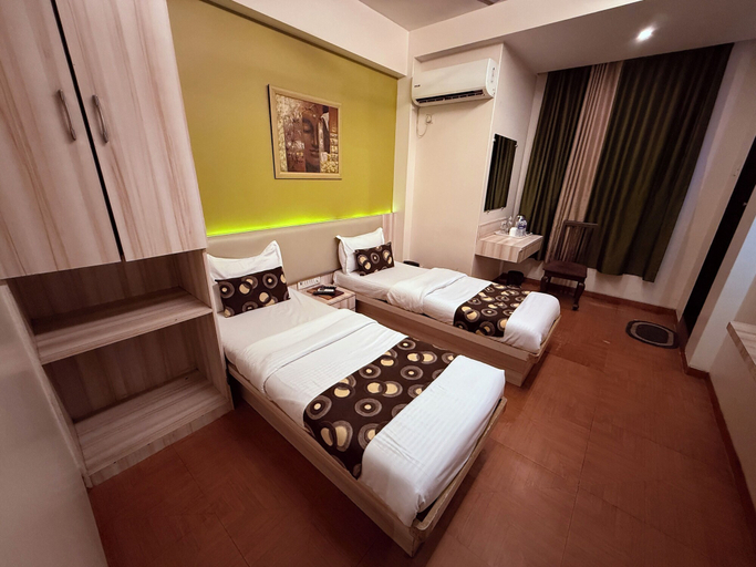 Bedroom 3, Hotel Alka Residency, Thane