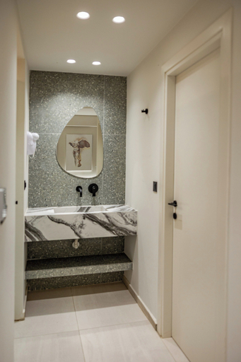 Bathroom 5, Stelios Gardens, Crete
