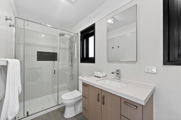 Bathroom 4, Discovery Parks - Carnarvon, Carnarvon