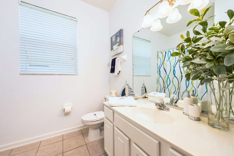 Bathroom 4, No Rear Neighbor 6BR Private Pool/spa Near Disney, Osceola