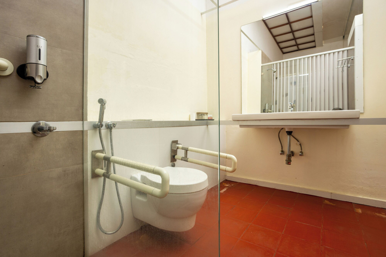 Bathroom 4, Presidency Artotel Fort Kochi, Ernakulam