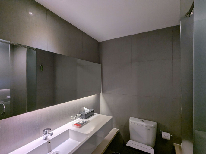 Bathroom 4, Ayda Mangga Dua d/h Zuri Express Mangga Dua, Central Jakarta