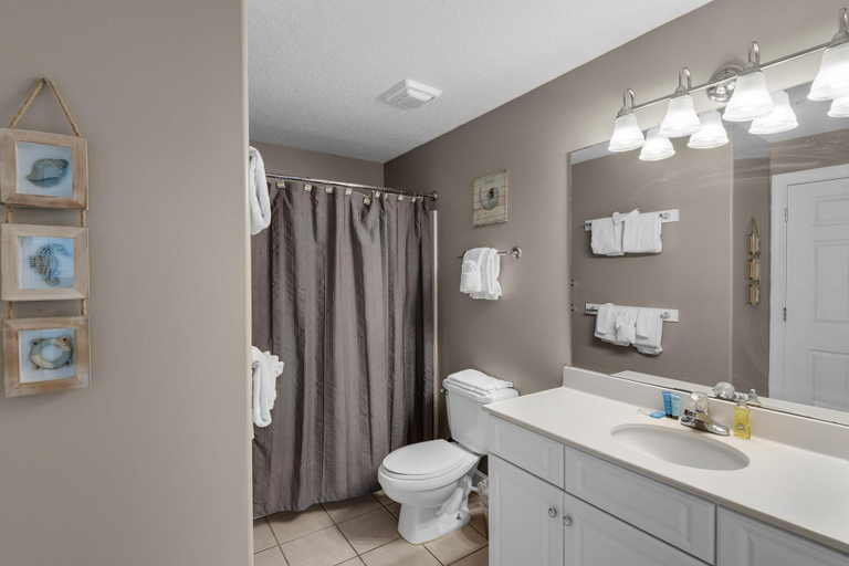 Bathroom 3, Ocean Villa 405, Bay