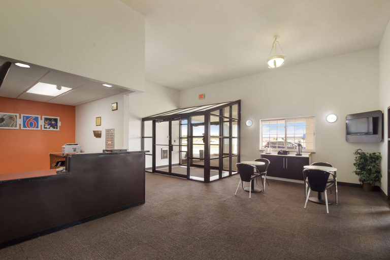 Others 5, Motel 6 Rothschild, WI, Marathon