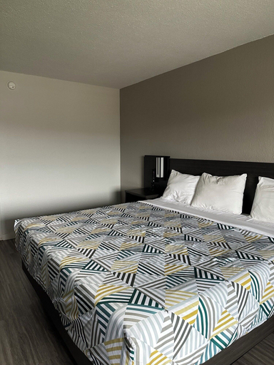 Bedroom 2, Motel 6 Brookhaven, MS, Lincoln