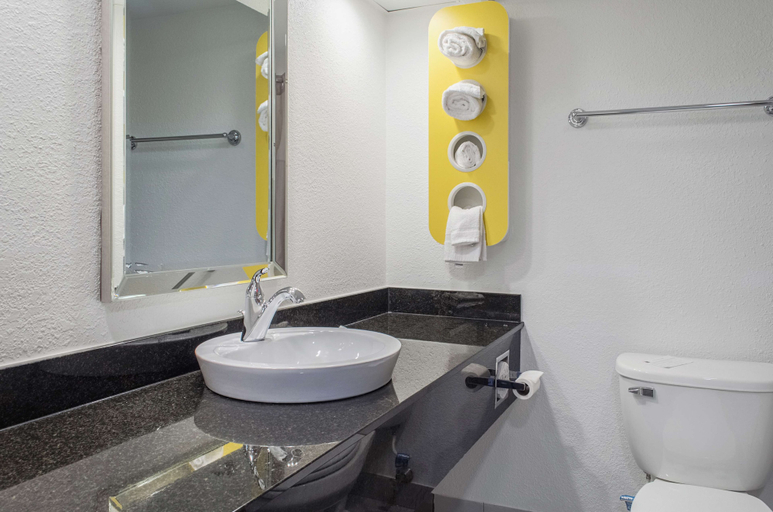 Bathroom 4, Motel 6 Brockton, MA, Plymouth