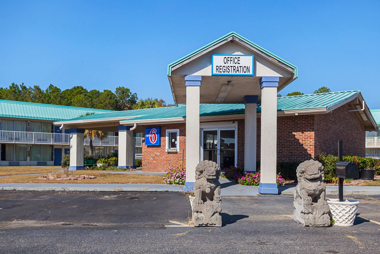 Exterior & Views 2, Motel 6 Tifton, GA, Tift