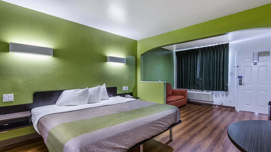 Bedroom 3, Motel 6 San Marcos, TX - North, Hays