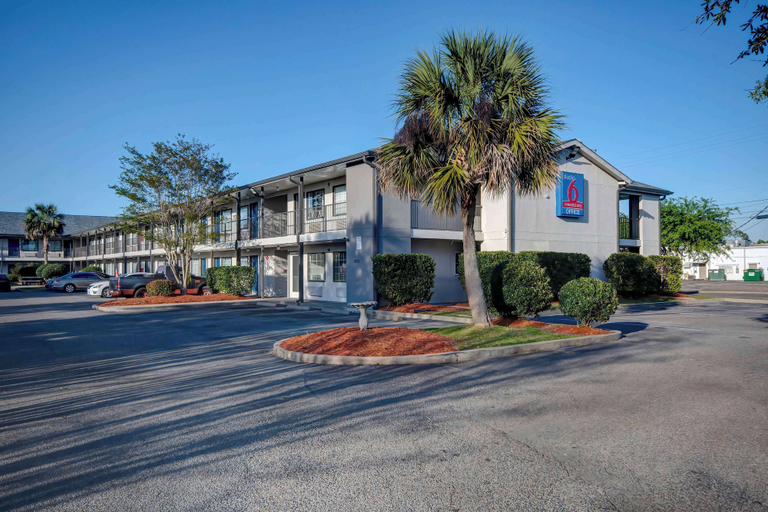 Exterior & Views 1, Studio 6 Extended Stay - Ocean Springs, MS, Jackson