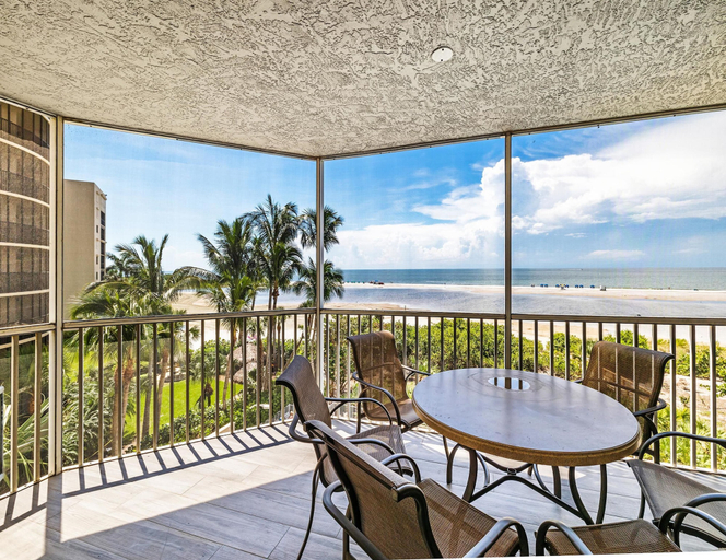 Others 1, Gullwing 405 by Distinctive Beach Rentals, Lee