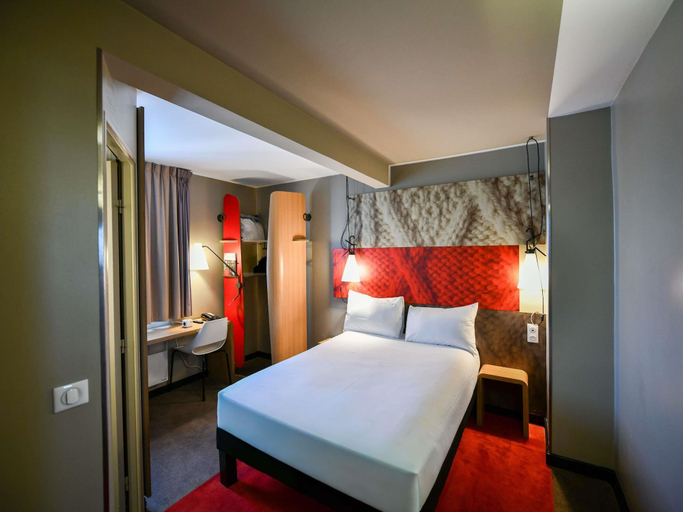 Bedroom 3, ibis Paris Canal Saint-Martin, Paris