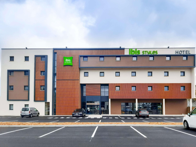 Exterior & Views 2, ibis Styles Contres-Cheverny, Loir-et-Cher
