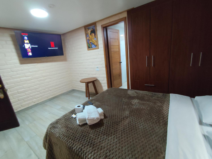 Bedroom 4, Hostal California AC-DC, Baños