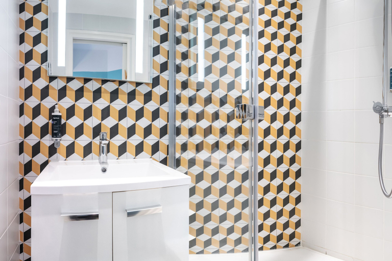 Bathroom 4, Hôtel de L'Océan et Restaurant - Coeur de Ville, Pyrénées-Atlantiques