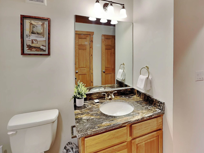 Bathroom 3, Mountain Dreams by Taylor Made Deep Creek, Garrett