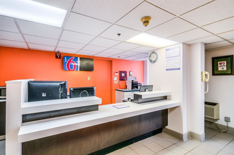 Others 5, Motel 6 Lansing, IL - Chicago South, Cook