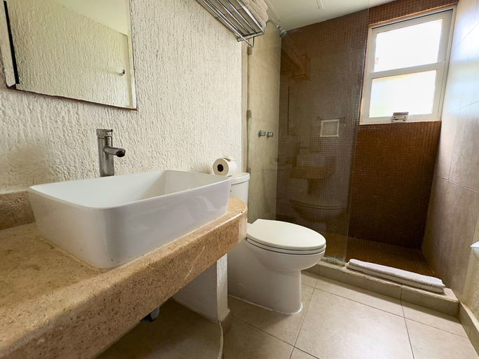 Bathroom 5, Tukan Hotel Playa del Carmen, Cozumel