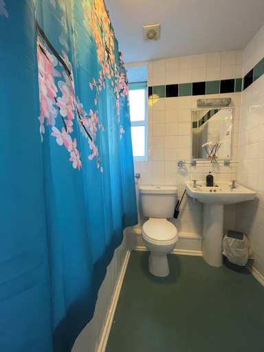 Bathroom 3, The Old Station Inn, Bath and North East Somerset