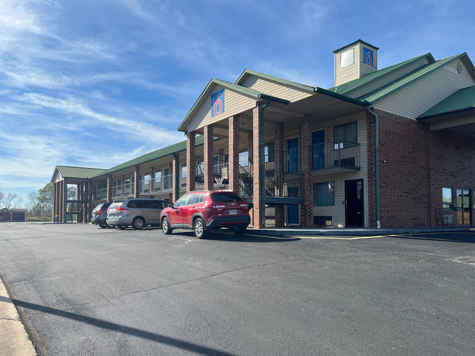 Exterior & Views 1, Motel 6 Ozark, AR, Franklin