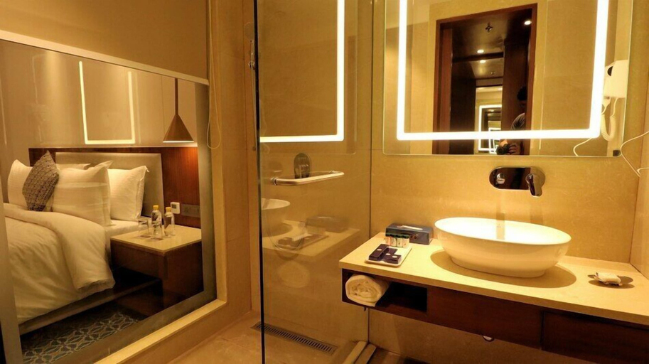 Bathroom, THE SARA HOTEL, Barmer