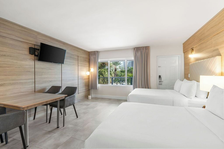 Bedroom 4, The Garden Hotel & Resort, Broward