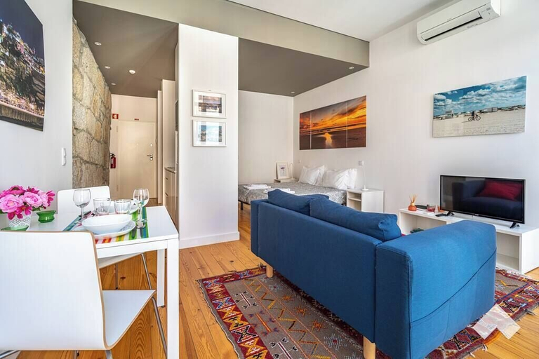 Others 5, Mrtir1 · Bright Apartment Downtown Porto, Porto