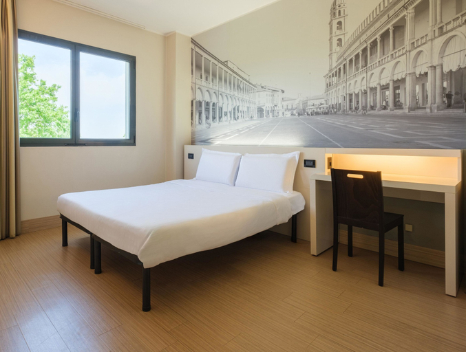 Bedroom 3, B&B Hotel Faenza, Ravenna