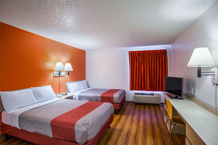 Bedroom 3, Motel 6 Tucson, AZ - North, Pima
