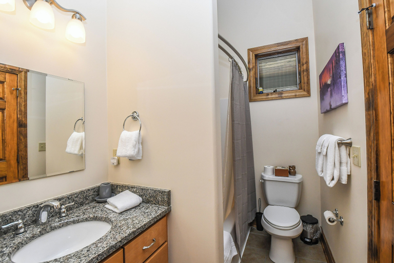 Bathroom, Eagle's Rest by Taylor Made Deep Creek, Garrett