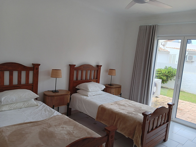 Bedroom 2, Casa Francisco - Family Villa With Pool, Albufeira