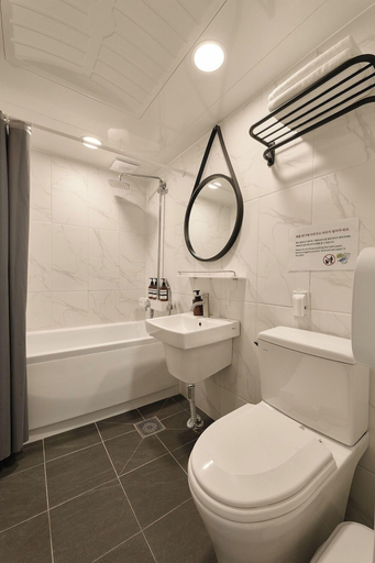 Bathroom 5, Artravel Home, Jung