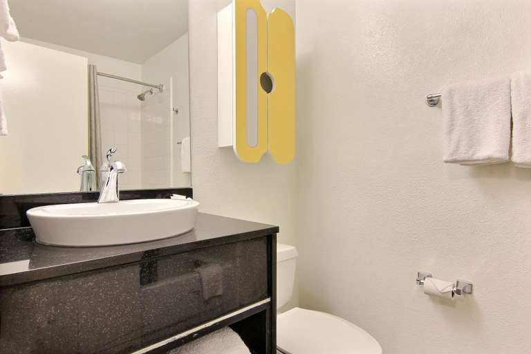 Bathroom 4, Studio 6 Extended Stay - Austin, TX - Northwest, Travis