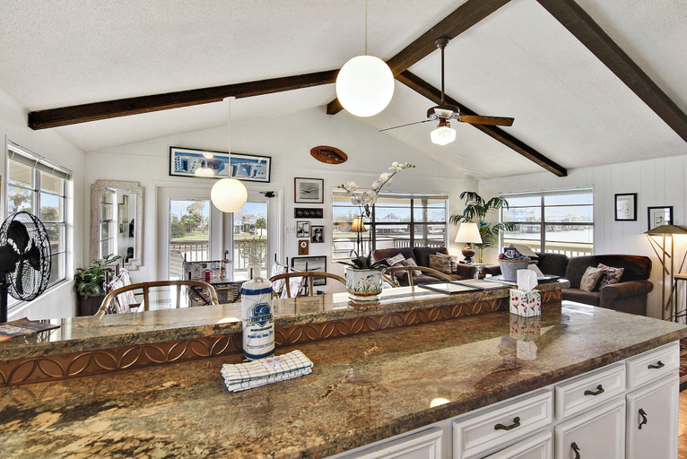 Food & Drinks, Prager Bay View by Ryson Vacation Rentals, Galveston