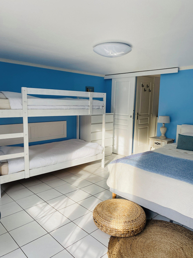 Bedroom 3, Les Mariniers, Loir-et-Cher