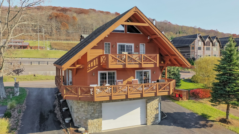 Exterior & Views 1, Mountains View by Taylor Made Deep Creek, Garrett
