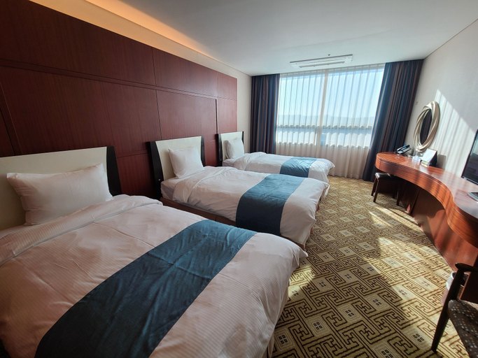Bedroom 3, SunValley Hotel, Yeoju