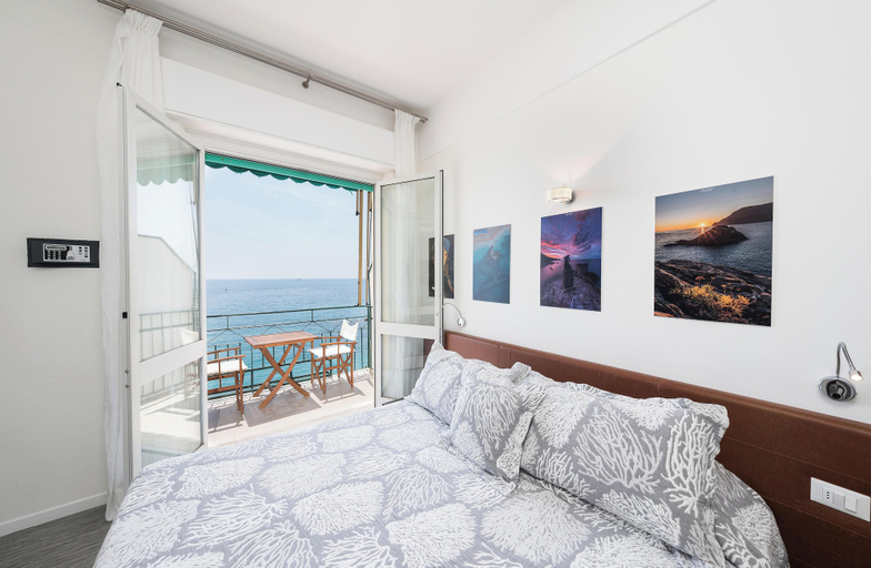 Bedroom 3, Al Mare, La Spezia