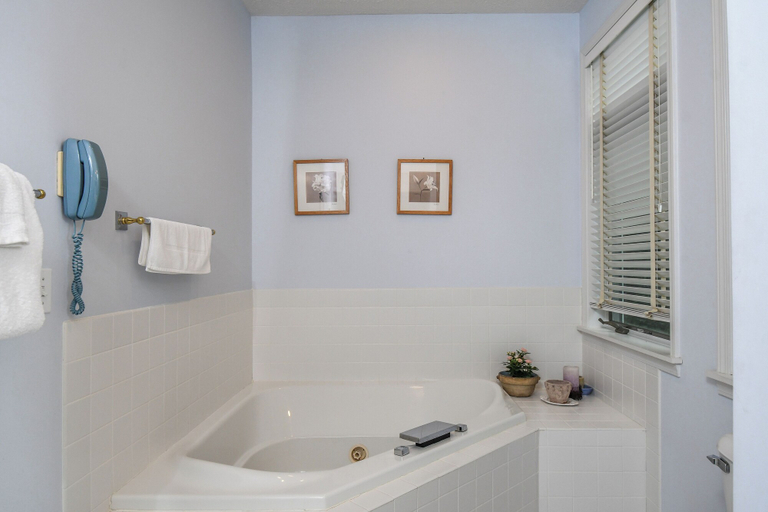 Bathroom 3, Sunset View by Taylor Made Deep Creek, Garrett