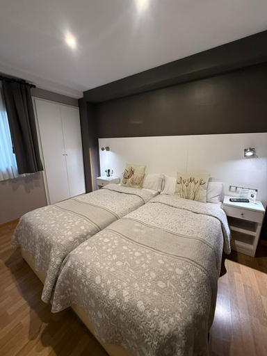 Bedroom 5, Hotel El Acebo, Huesca
