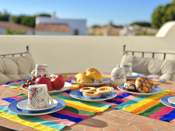 Food & Drinks 5, Vilamoura Brightness With Pool by Homing, Loulé