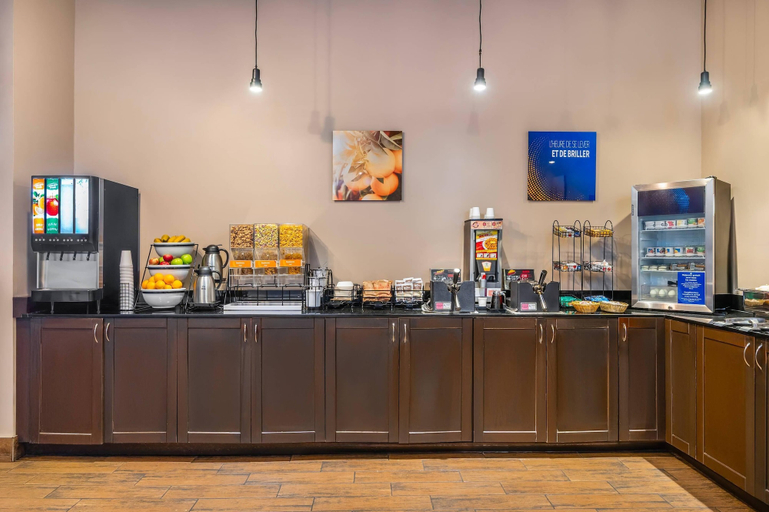 Food & Drinks 5, Comfort Inn Montreal - Laval - Highway 15, Laval