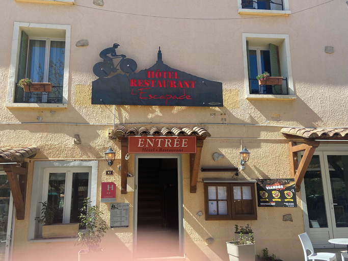 Exterior & Views 2, Hotel Restaurant l'Escapade, Vaucluse