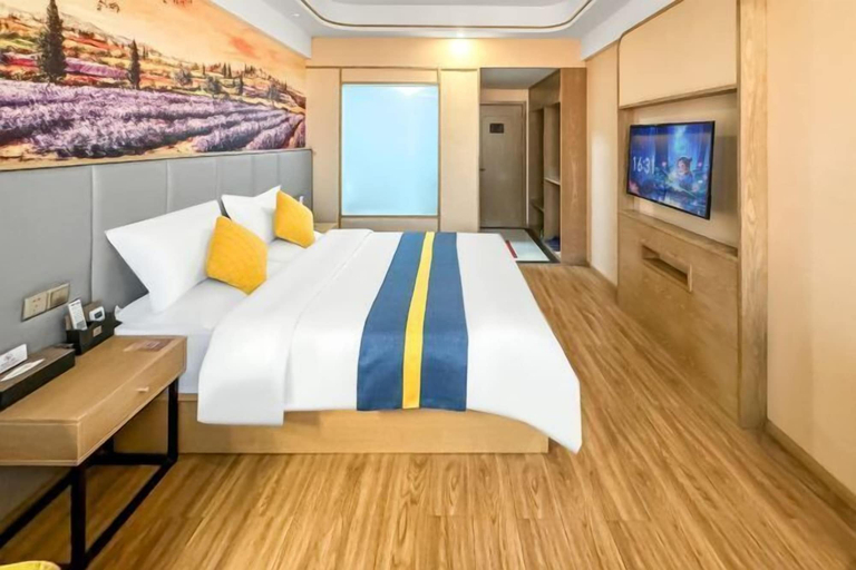 Bedroom 5, Lan Tian Business Hotel, Luohe