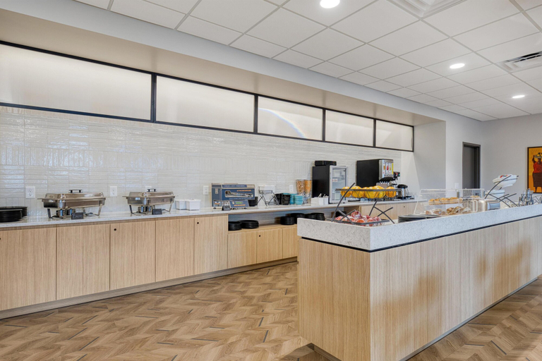Food & Drinks 5, Best Western Byron Center, Kent