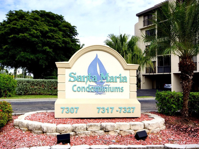 Exterior & Views 2, Santa Maria by Distinctive Beach Rentals, Lee