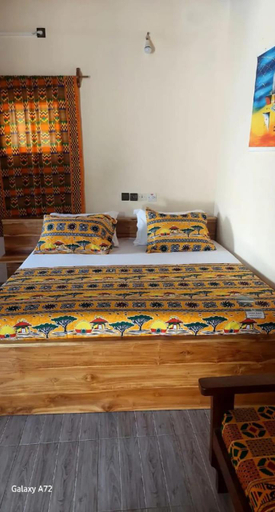 Bedroom 2, Hotel Eyram, Kloto